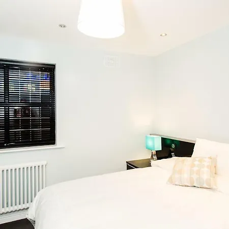 Holiday home Grand Canal Dock Luxury Entire